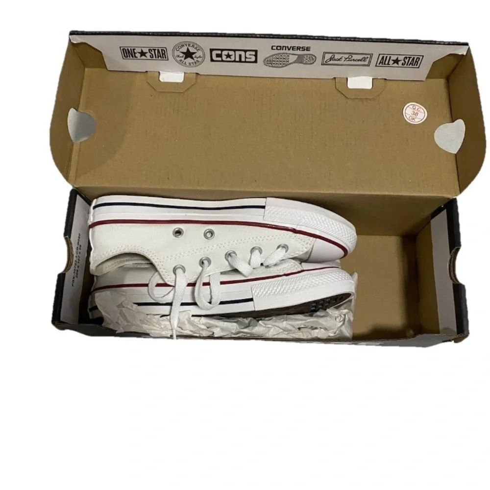 Converse All Star Size 1 Kids Chuck Taylor New White Low Top Boy Girl Sneaker NW